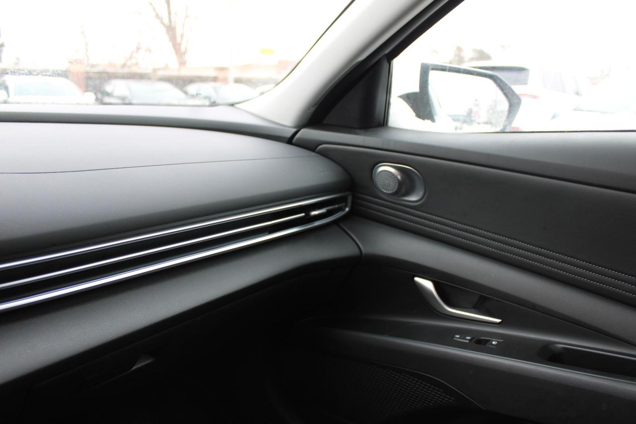 2025 Hyundai Elantra Preferred IVT w/Tech Pkg Photo