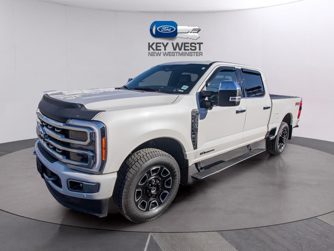 2023 Ford F-350 Platinum 4WD Crew Cab 6.75' Box Photo1