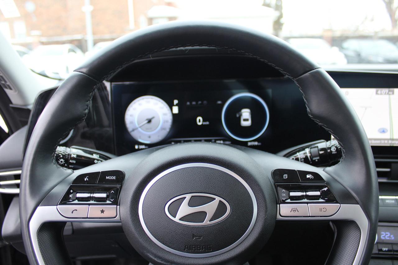 2024 Hyundai Elantra Preferred IVT w/Tech Pkg Photo