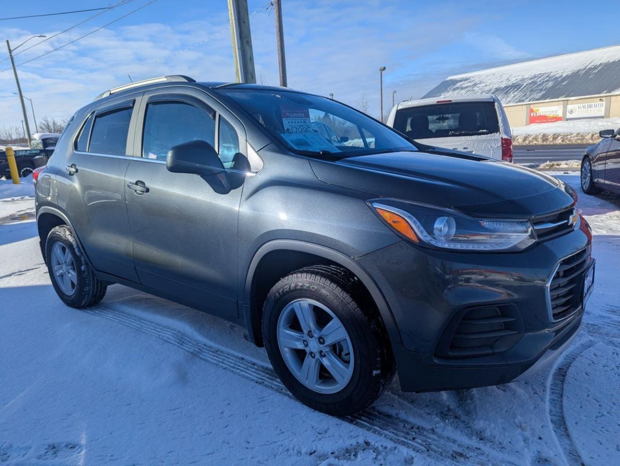 2019 Chevrolet Trax LT ALL WHEEL DRIVE WITH APPLE CARPLAY!! Photo