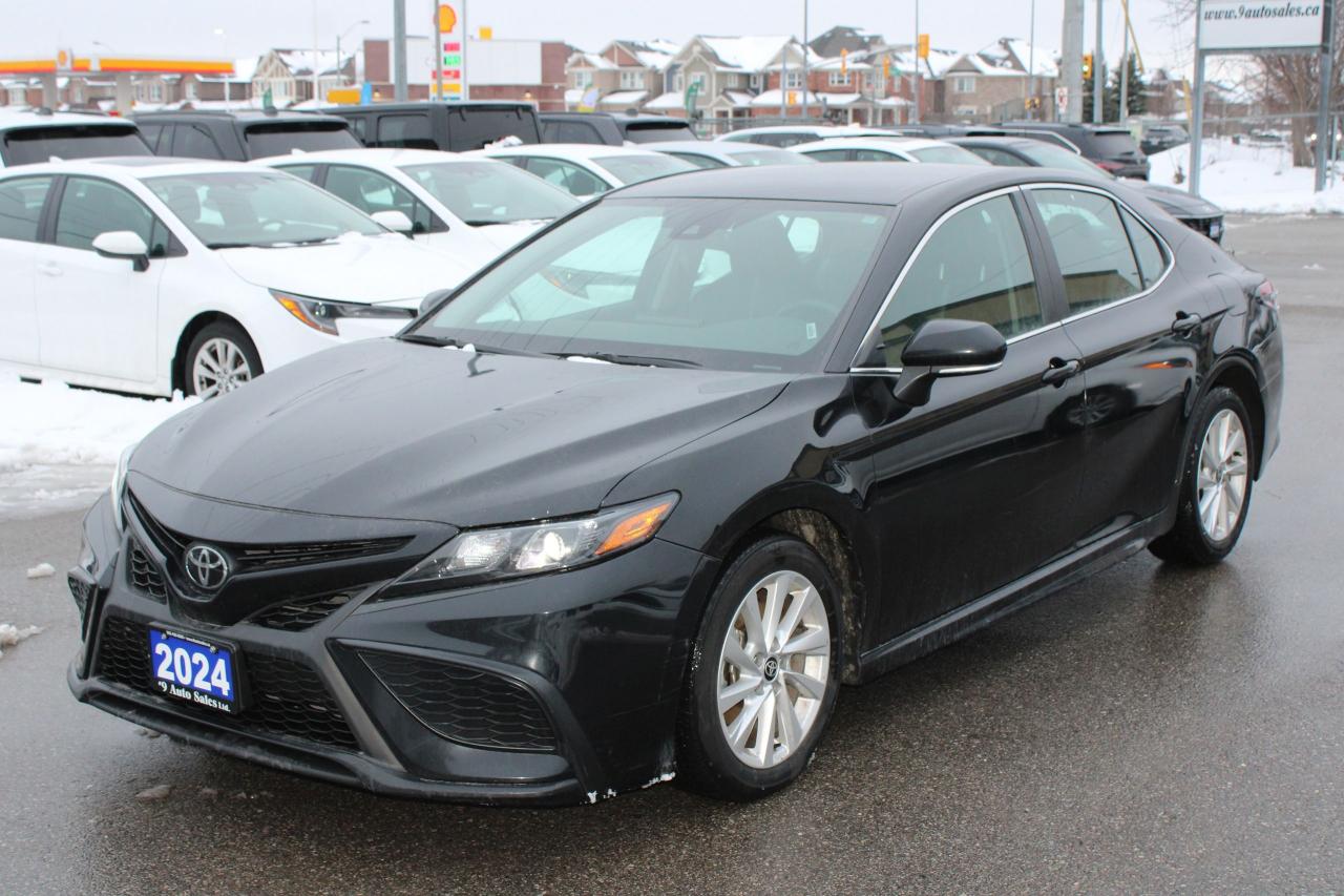 2024 Toyota Camry SE Photo