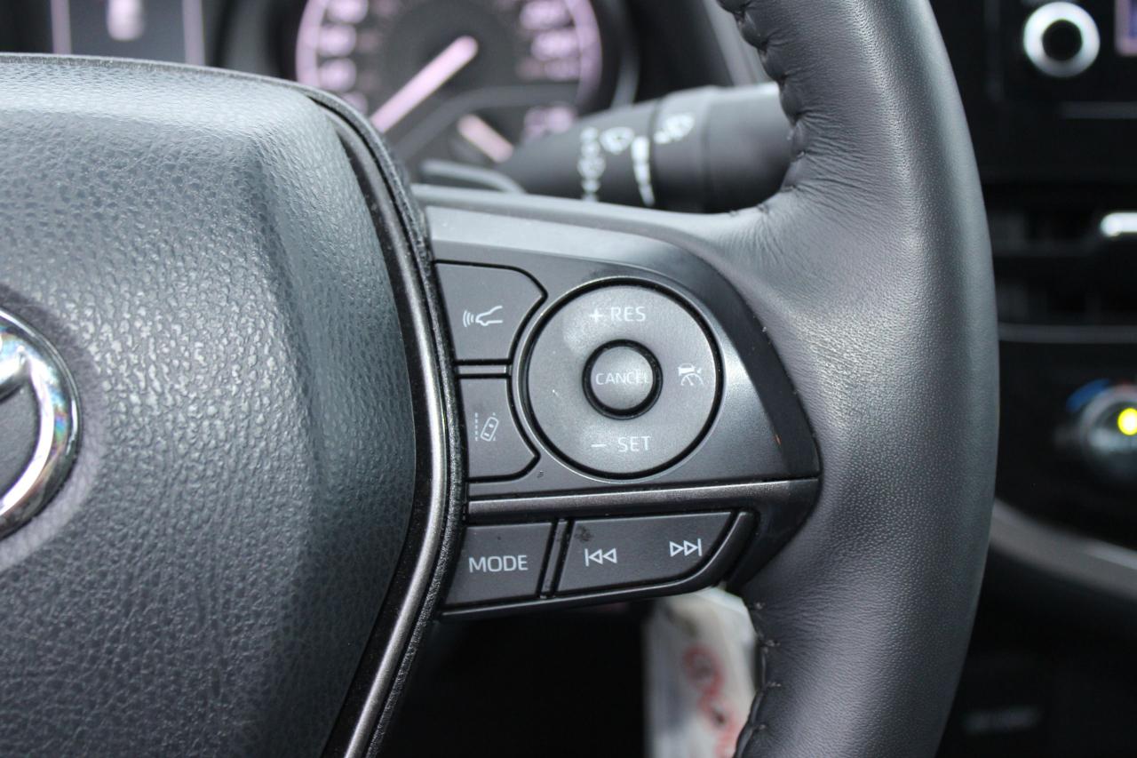 2024 Toyota Camry SE Photo