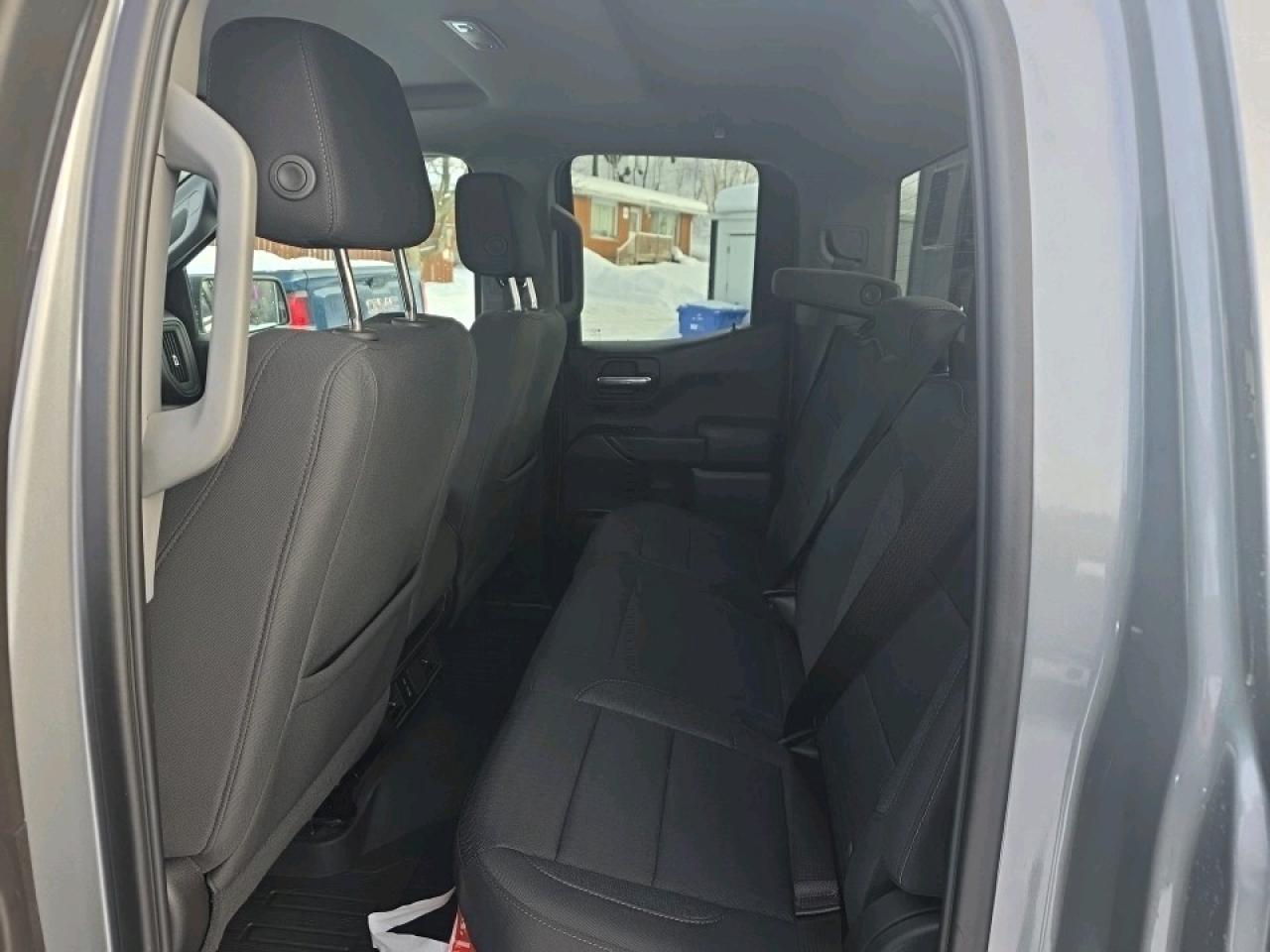 2023 GMC Sierra 1500 Pro PRO DBL CAB 4X4 Photo