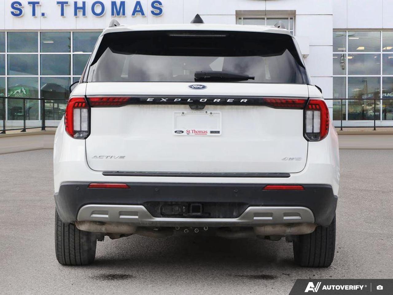 2025 Ford Explorer Active Photo4
