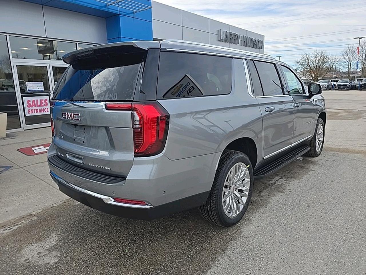 2026 GMC Yukon XL Elevation Photo