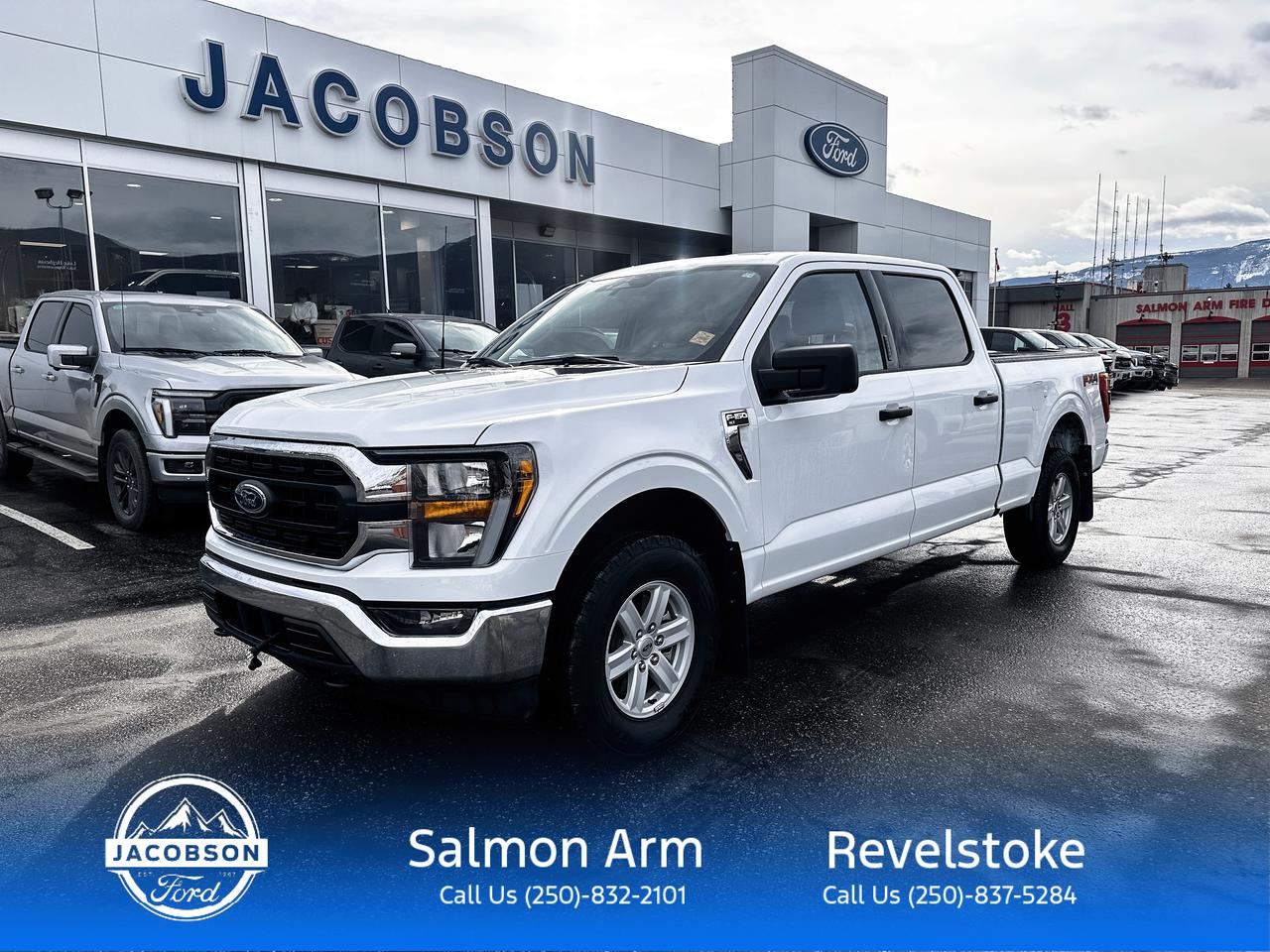 2023 Ford F-150 XLT Photo0