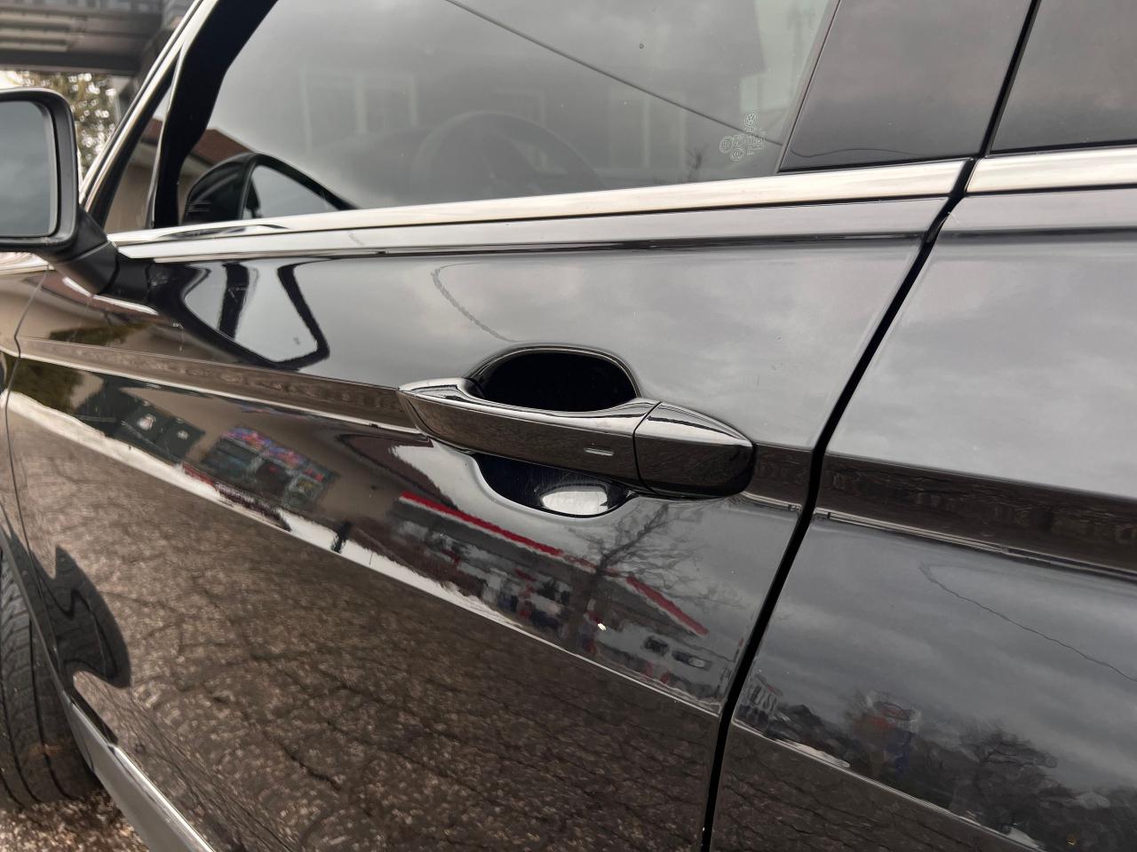 2018 Volkswagen Tiguan SEL 4MOTION NO ACCIDENTS 7SEATER BLINDSPOT CARPLAY Photo