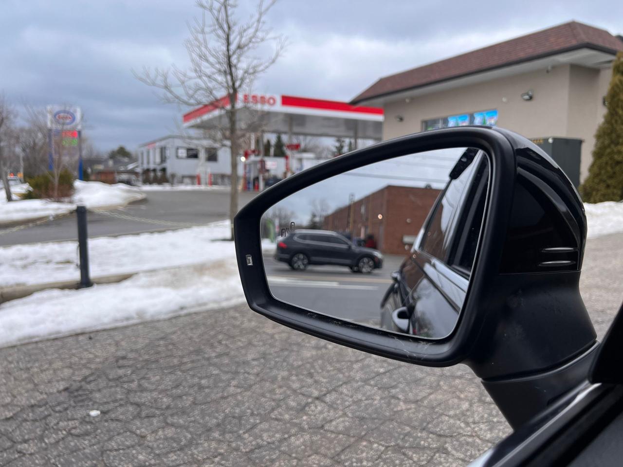 2018 Volkswagen Tiguan SEL 4MOTION NO ACCIDENTS 7SEATER BLINDSPOT CARPLAY Photo