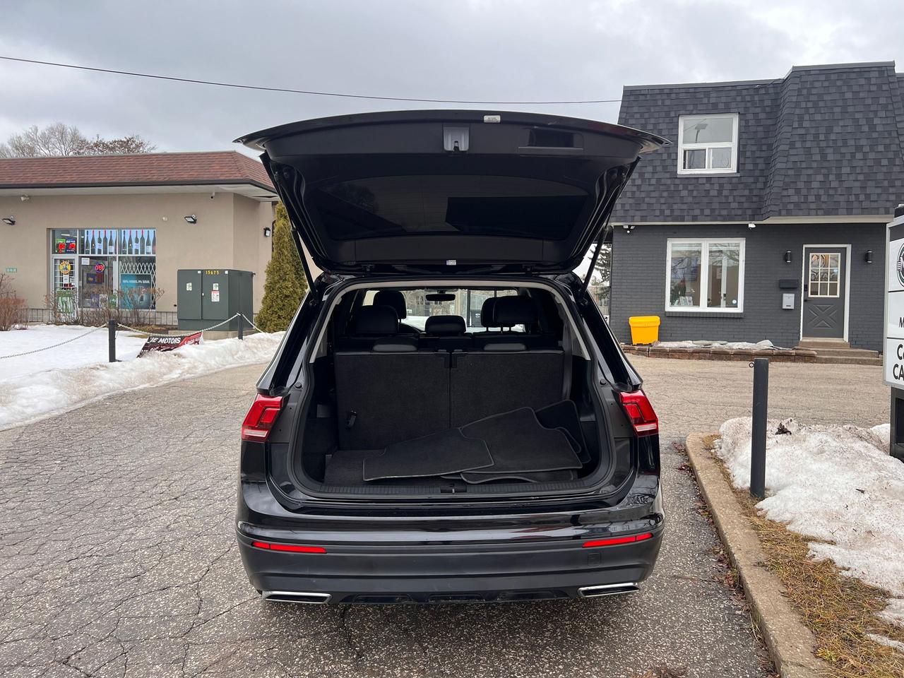 2018 Volkswagen Tiguan SEL 4MOTION NO ACCIDENTS 7SEATER BLINDSPOT CARPLAY Photo