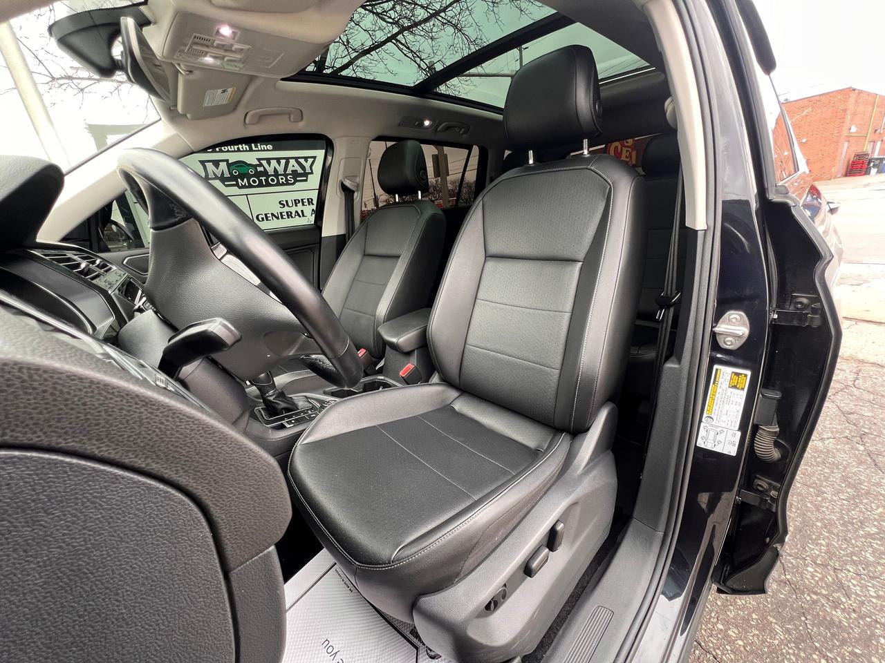 2018 Volkswagen Tiguan SEL 4MOTION NO ACCIDENTS 7SEATER BLINDSPOT CARPLAY Photo