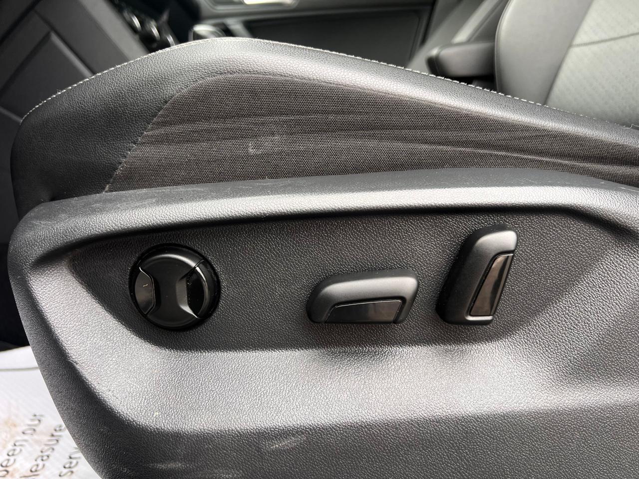 2018 Volkswagen Tiguan SEL 4MOTION NO ACCIDENTS 7SEATER BLINDSPOT CARPLAY Photo