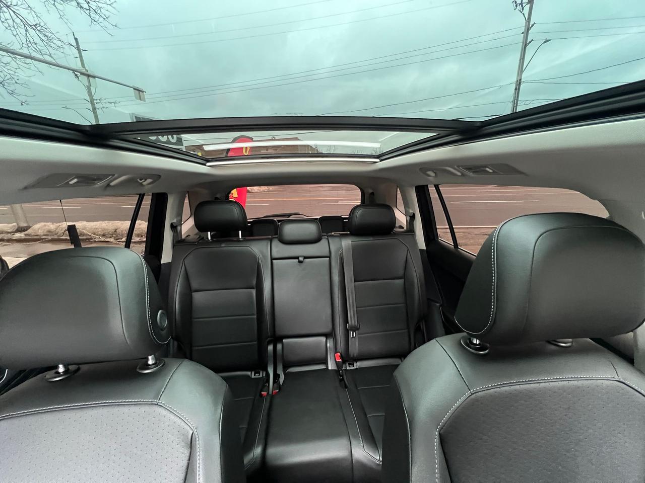 2018 Volkswagen Tiguan SEL 4MOTION NO ACCIDENTS 7SEATER BLINDSPOT CARPLAY Photo