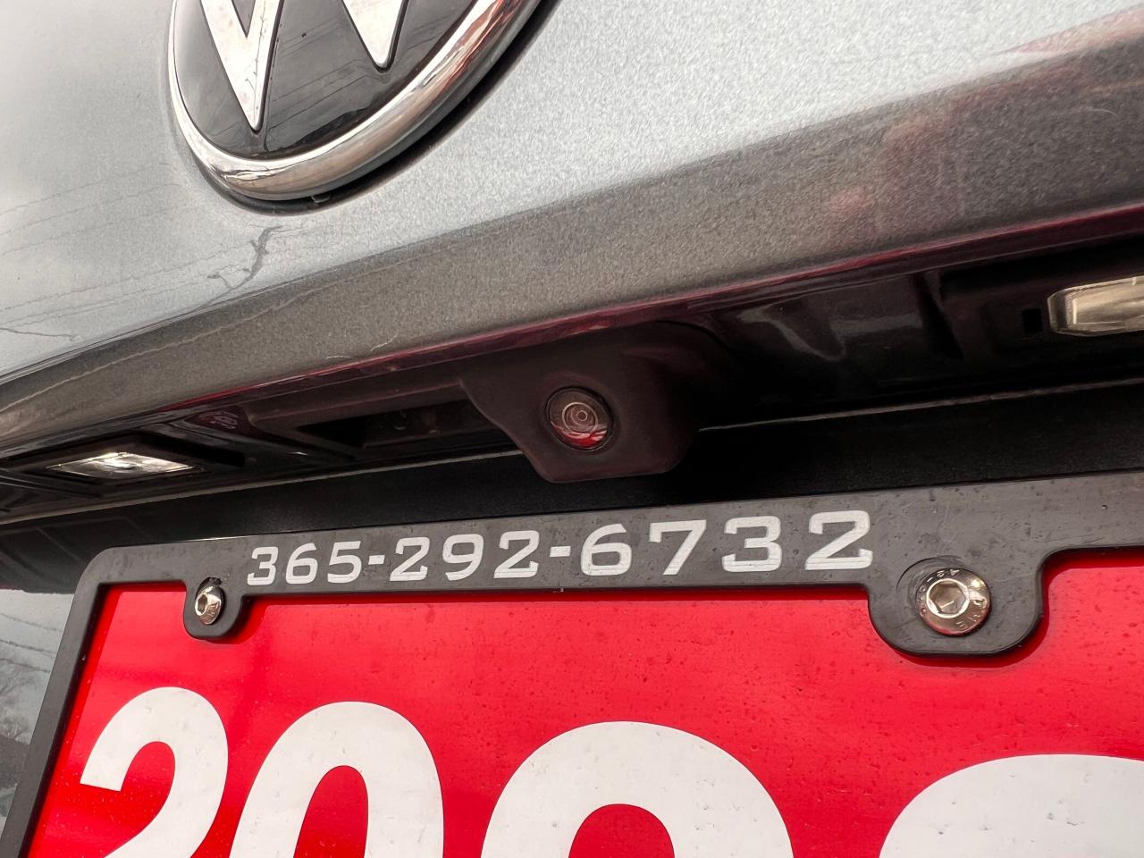 2023 Volkswagen Taos SEL 4MOTION NO ACCIDENTS FULLY LOADED Photo