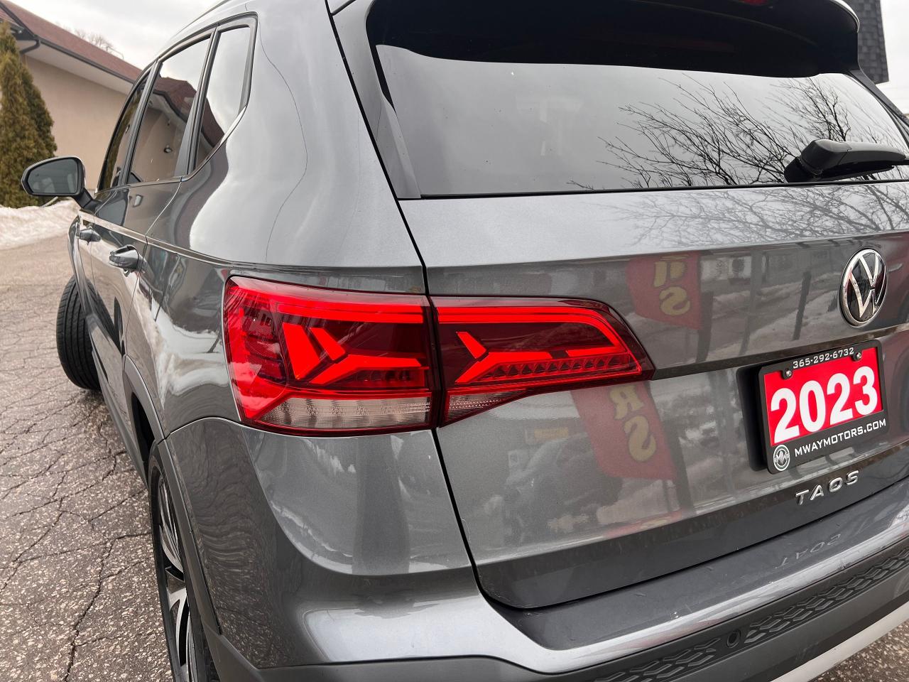 2023 Volkswagen Taos SEL 4MOTION NO ACCIDENTS FULLY LOADED Photo