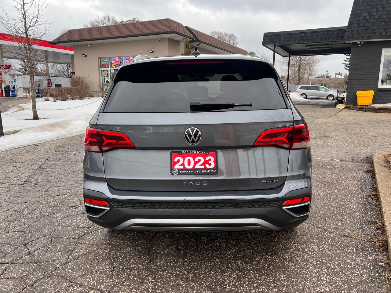 2023 Volkswagen Taos SEL 4MOTION NO ACCIDENTS FULLY LOADED Photo