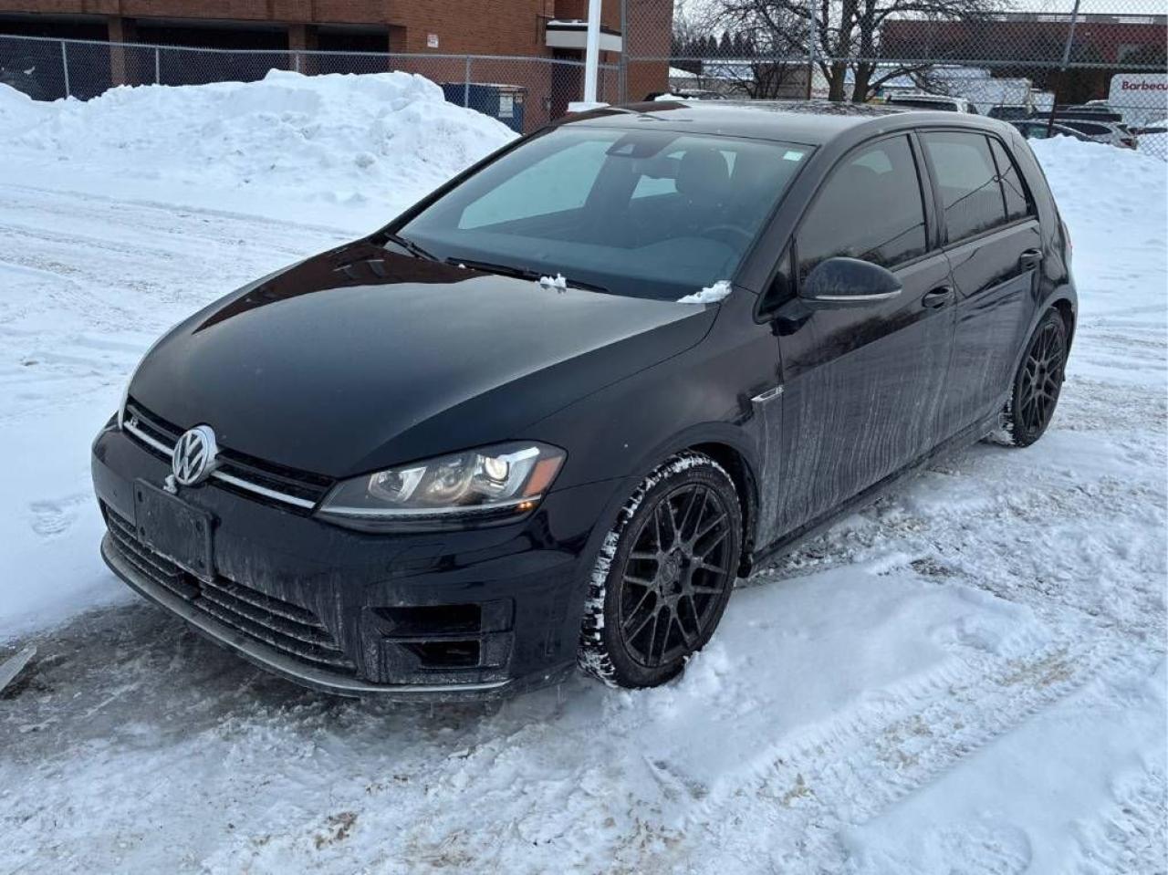 2016 Volkswagen Golf R GOLF R!!! AWD, DSG, FENDER AUDIO, HEATED SEATS!! Photo2