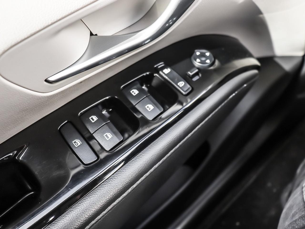 2024 Hyundai Tucson Hybrid Hybrid Ultimate Automatic Remote Parking Photo