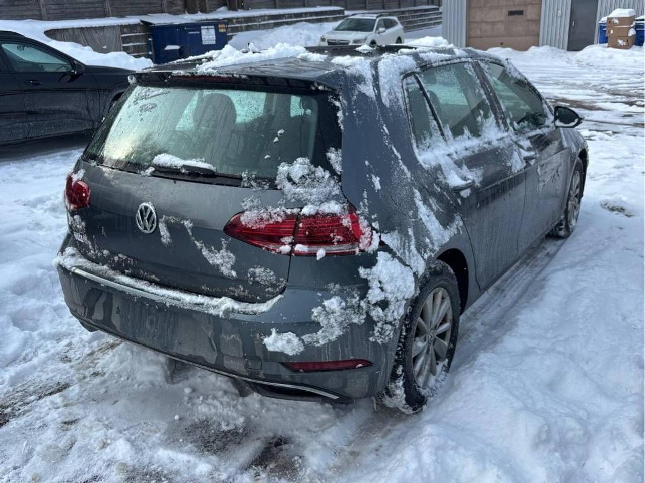 2019 Volkswagen Golf Comfortline 5SPD MANUAL!! LOW KM, HEATED SEATS!! Photo7