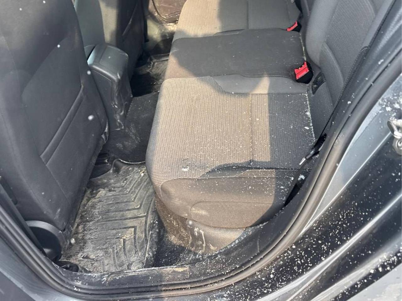 2019 Volkswagen Golf Comfortline 5SPD MANUAL!! LOW KM, HEATED SEATS!! Photo17