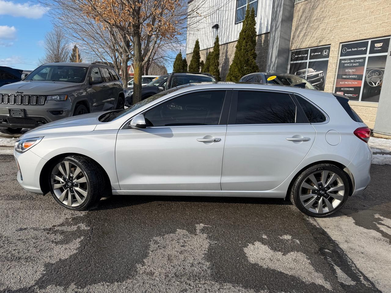 2018 Hyundai Elantra GT Sport Ultimate GT, HEATED/COOLED SEATS, LEATHER!! Photo4