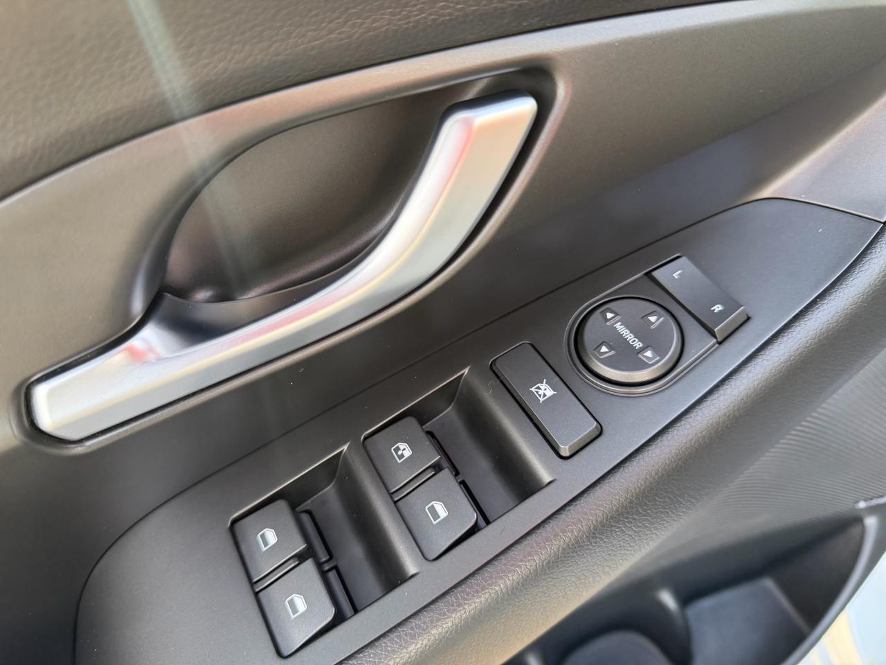 2018 Hyundai Elantra GT Sport Ultimate GT, HEATED/COOLED SEATS, LEATHER!! Photo18