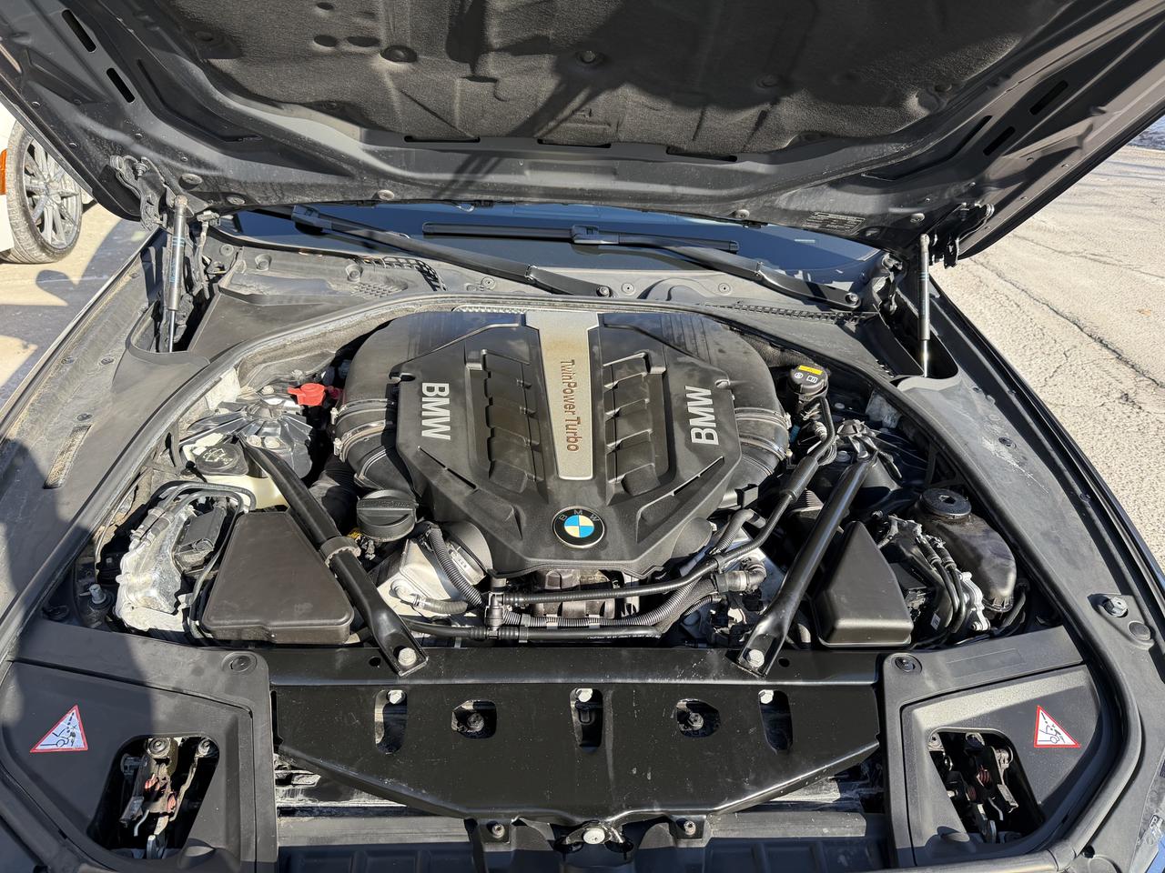 2014 BMW 5 Series 550i xDrive V8, SUPER CLEAN, LEATHER, NAVIGATION Photo66