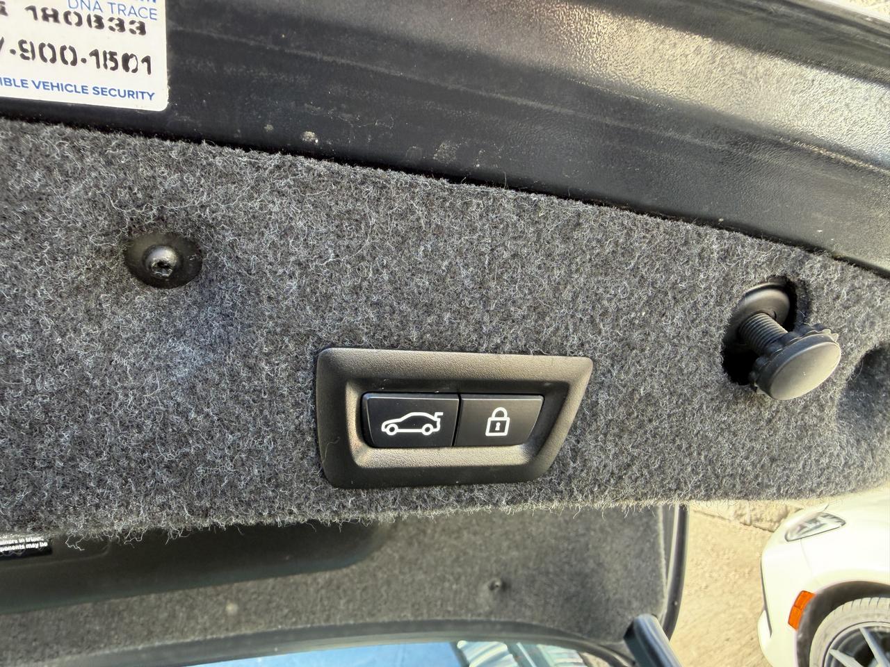 2014 BMW 5 Series 550i xDrive V8, SUPER CLEAN, LEATHER, NAVIGATION Photo44