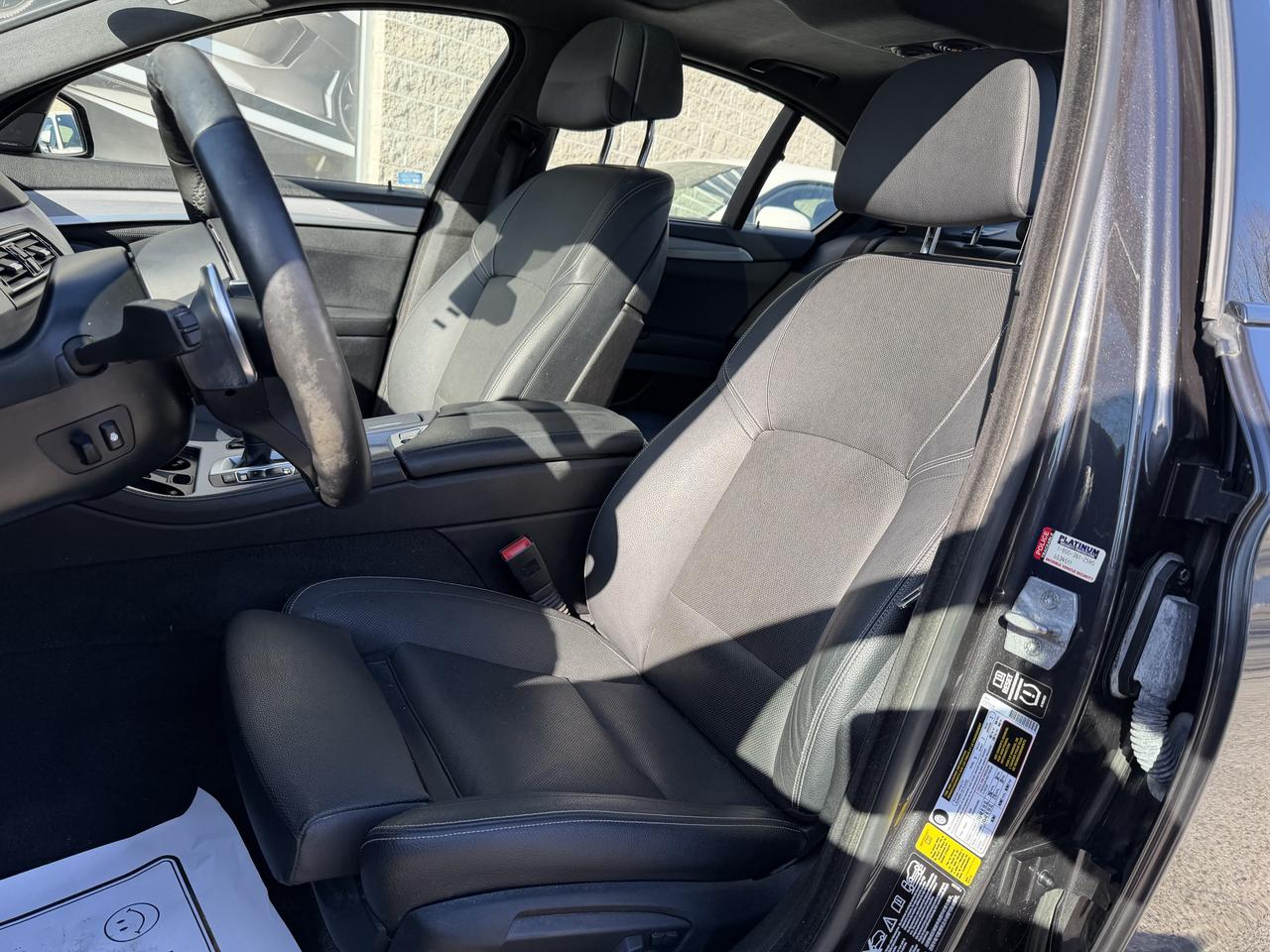 2014 BMW 5 Series 550i xDrive V8, SUPER CLEAN, LEATHER, NAVIGATION Photo71