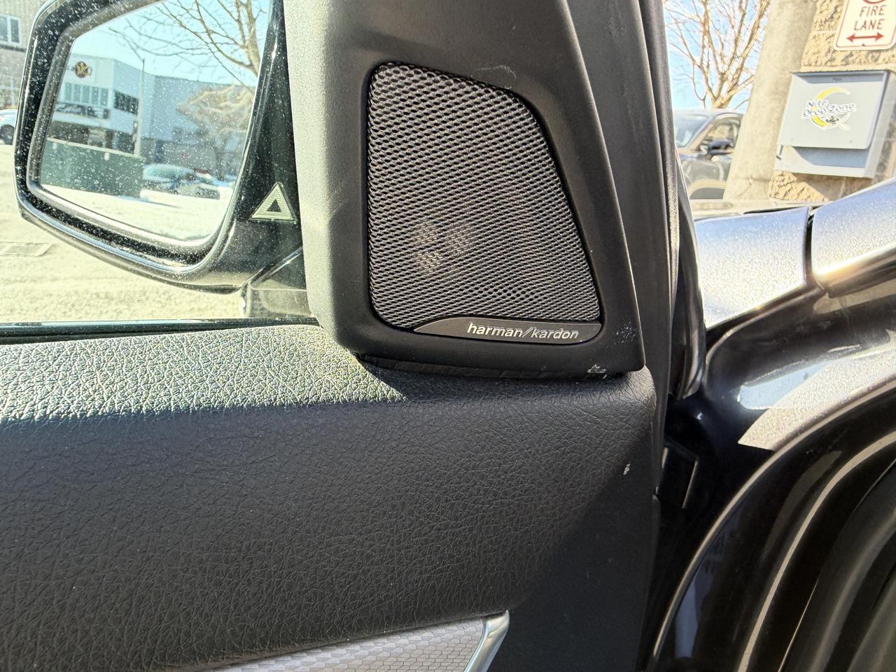 2014 BMW 5 Series 550i xDrive V8, SUPER CLEAN, LEATHER, NAVIGATION Photo18