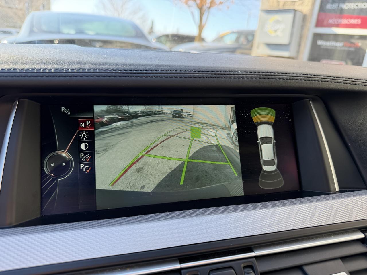 2014 BMW 5 Series 550i xDrive V8, SUPER CLEAN, LEATHER, NAVIGATION Photo34