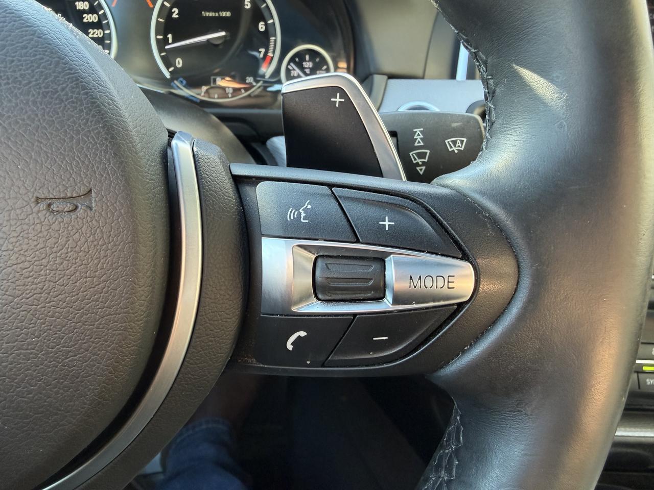 2014 BMW 5 Series 550i xDrive V8, SUPER CLEAN, LEATHER, NAVIGATION Photo29