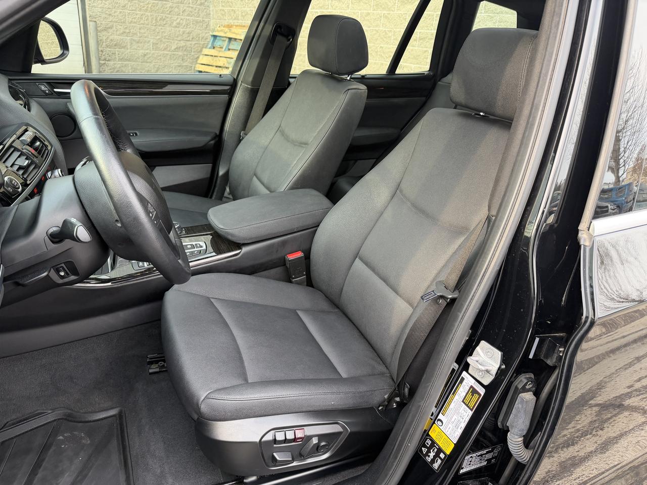 2017 BMW X3 xDrive28i - LEATHER, NAVIGATION, SUNROOF, CLEAN!! Photo19