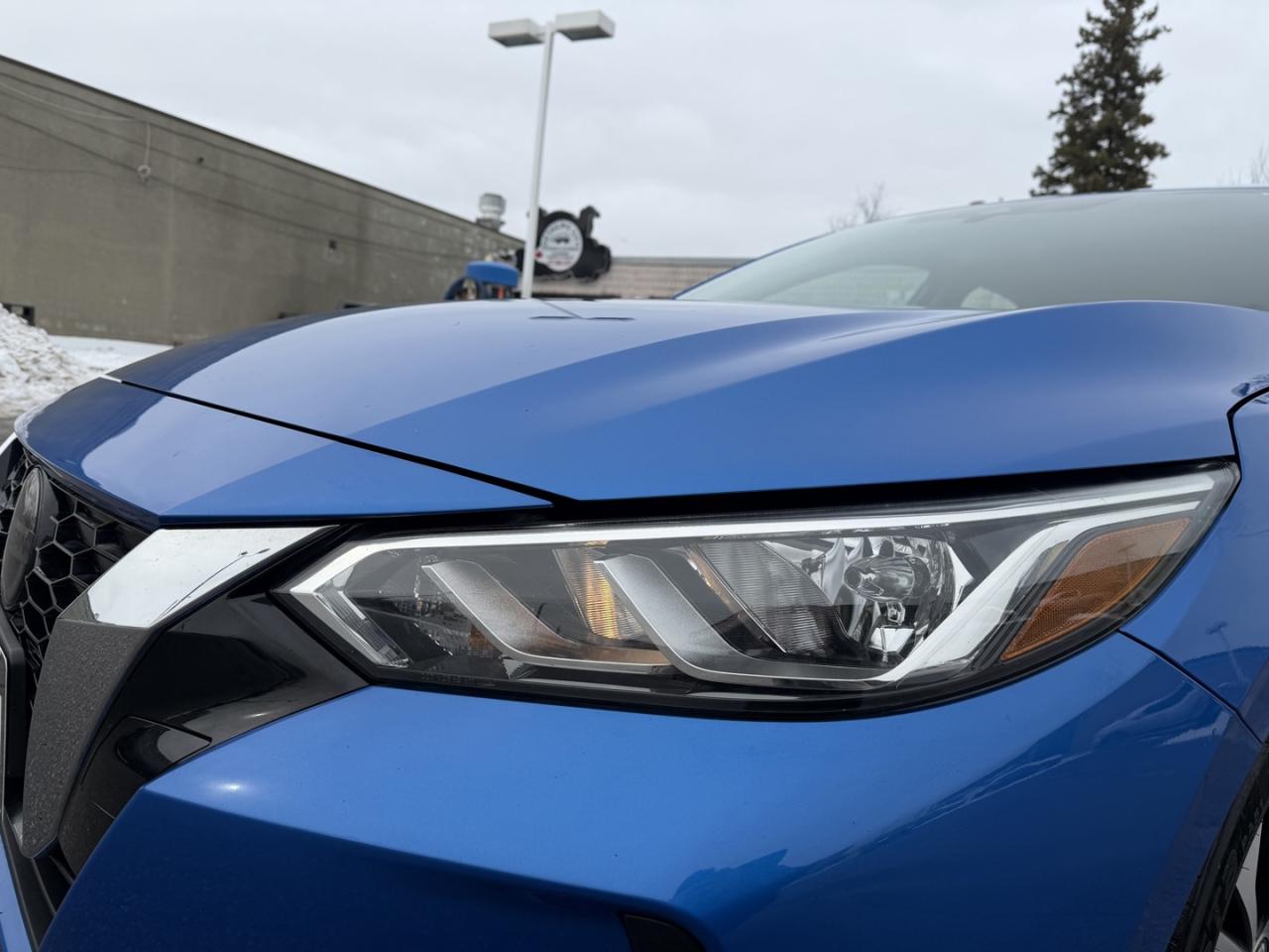 2021 Nissan Sentra SV Photo