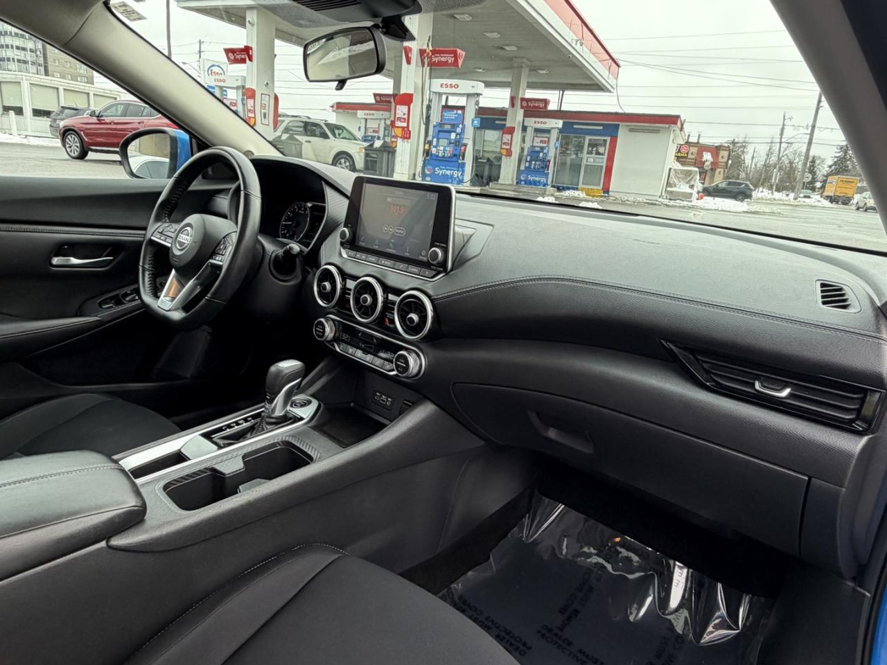 2021 Nissan Sentra SV Photo