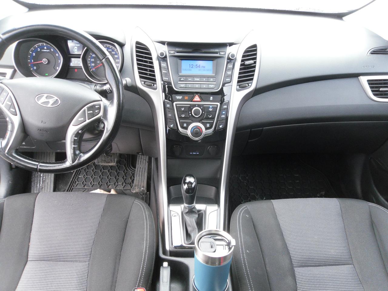 2013 Hyundai Elantra GT 5dr HB Auto GLS Photo