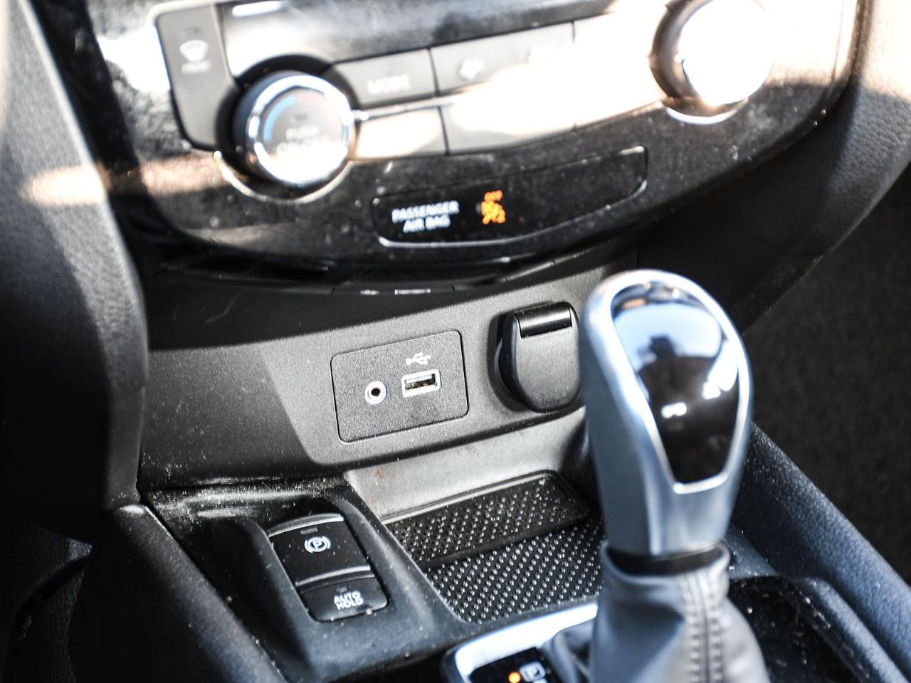 2023 Nissan Qashqai AWD SL CVT Photo