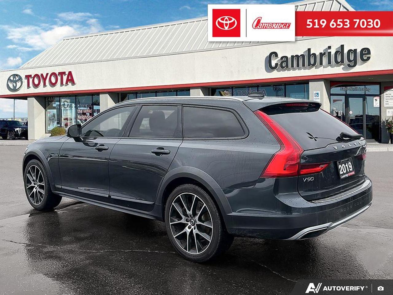 2019 Volvo V90 Cross Country T6 Photo3