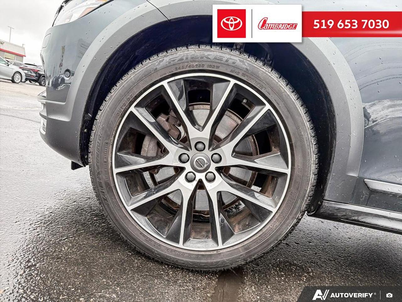 2019 Volvo V90 Cross Country T6 Photo