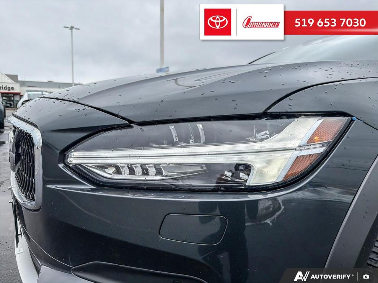 2019 Volvo V90 Cross Country T6 Photo