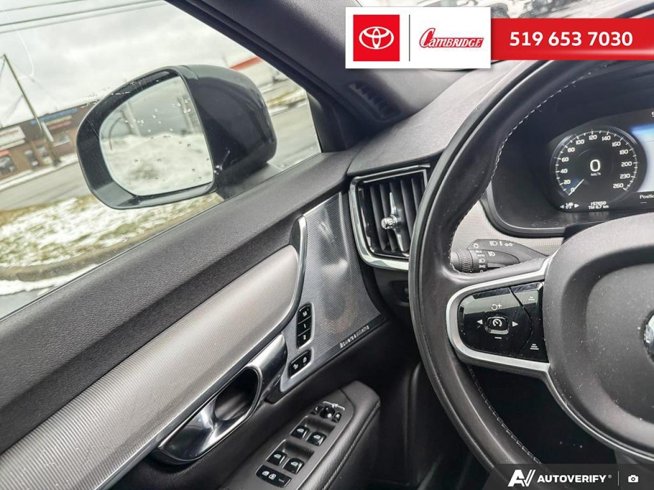 2019 Volvo V90 Cross Country T6 Photo