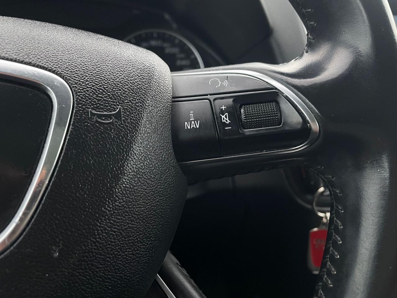 2014 Audi Q5 2.0L Progressiv *HEATED SEATS, NAV, MOONROOF* Photo