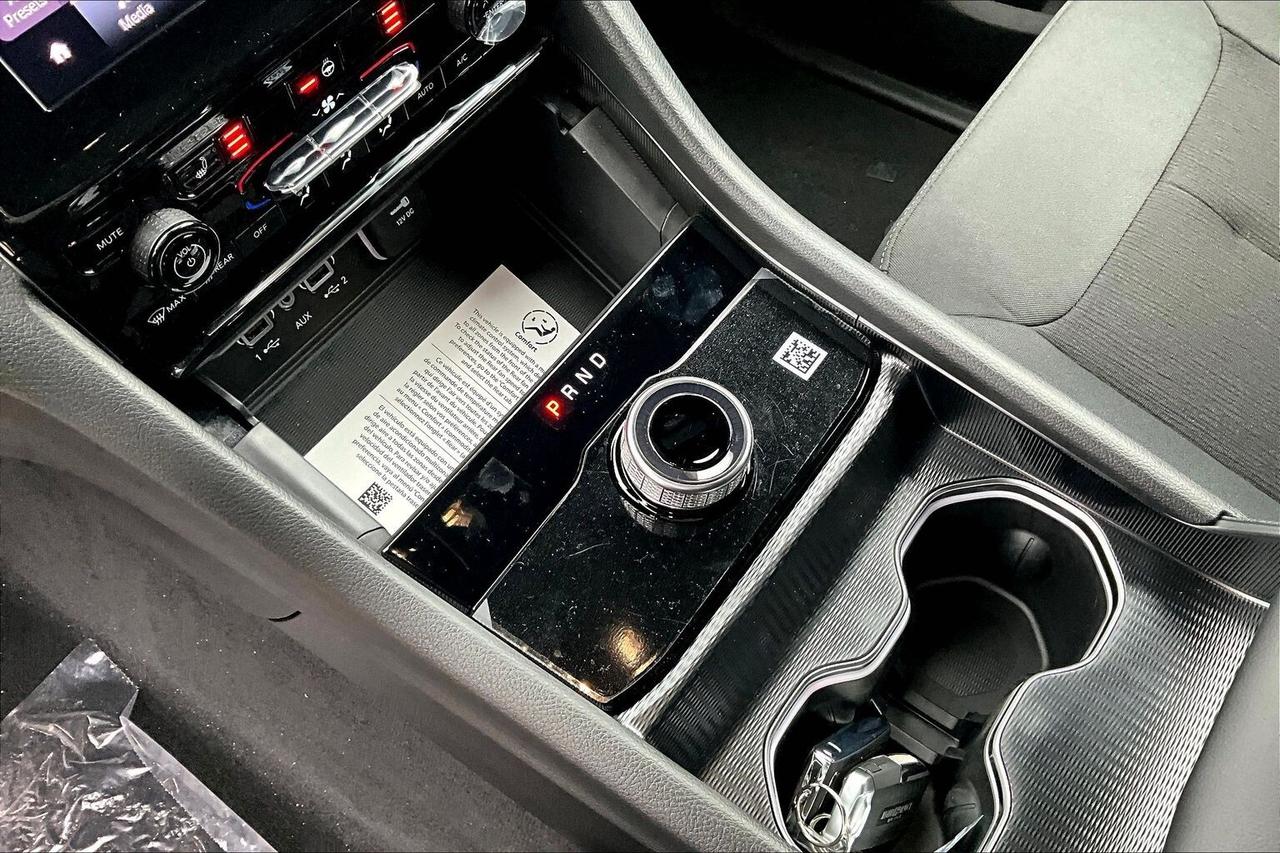 2026 Jeep Grand Cherokee L LAREDO X | Sunroof | Remote Start | Power Liftgate Photo