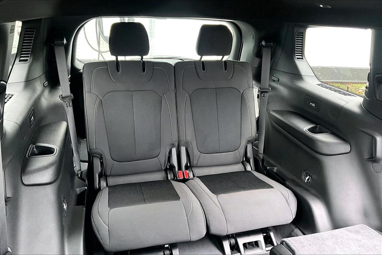 2026 Jeep Grand Cherokee L LAREDO X | Sunroof | Remote Start | Power Liftgate Photo