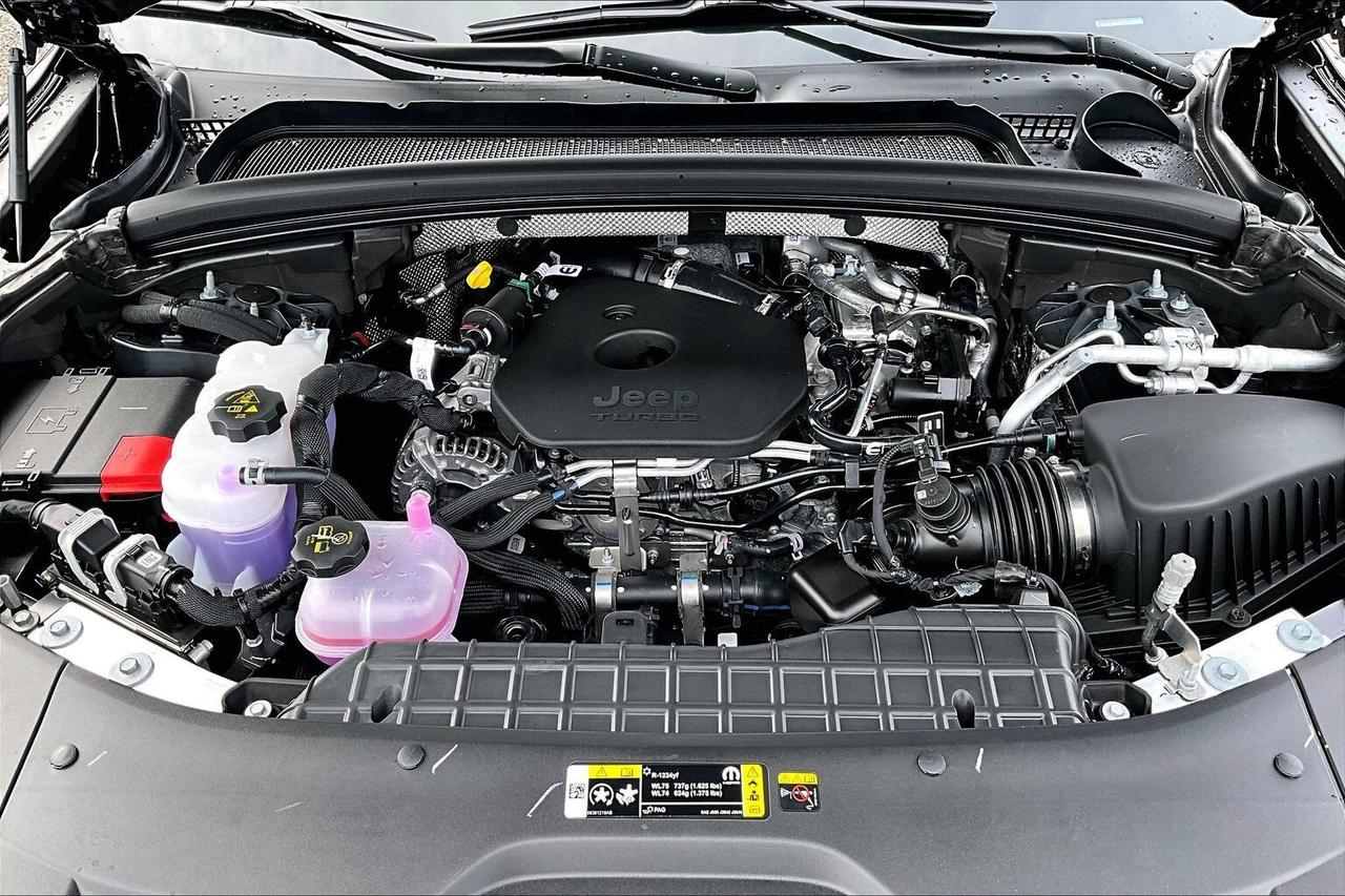 2026 Jeep Grand Cherokee LIMITED | Altitude | Pano Roof | Leather | Nav Photo