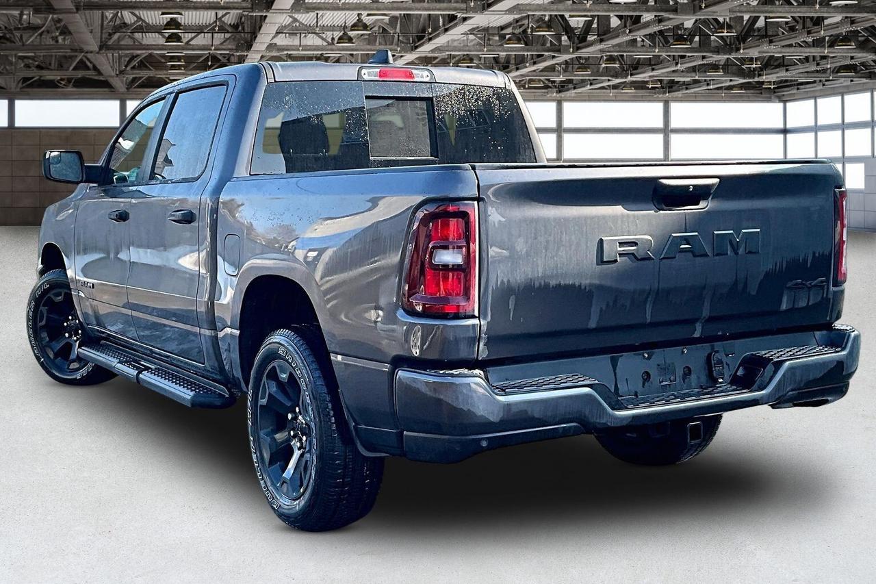 2026 RAM 1500 EXPRESS | Blackout | 8.4" TOUCHSCREEN | 4X4 Photo