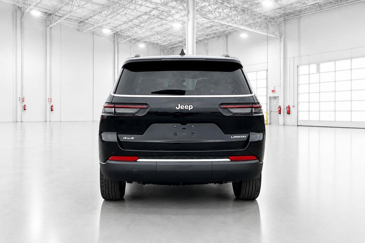 2026 Jeep Grand Cherokee L LAREDO X | Sunroof | 7-Passenger | Tow Pkg Photo