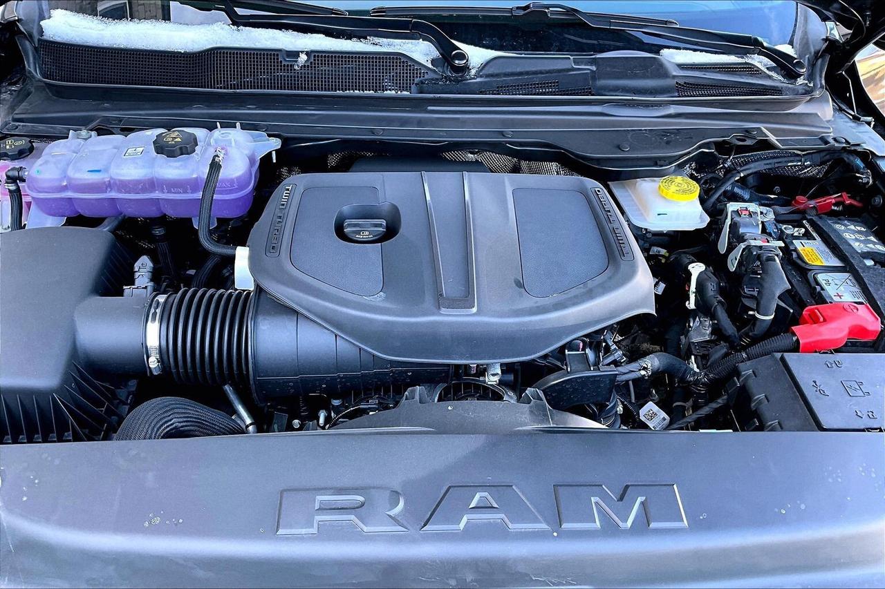 2026 RAM 1500 EXPRESS | Blackout | 3.0L Hurricane | Crew | 4X4 Photo