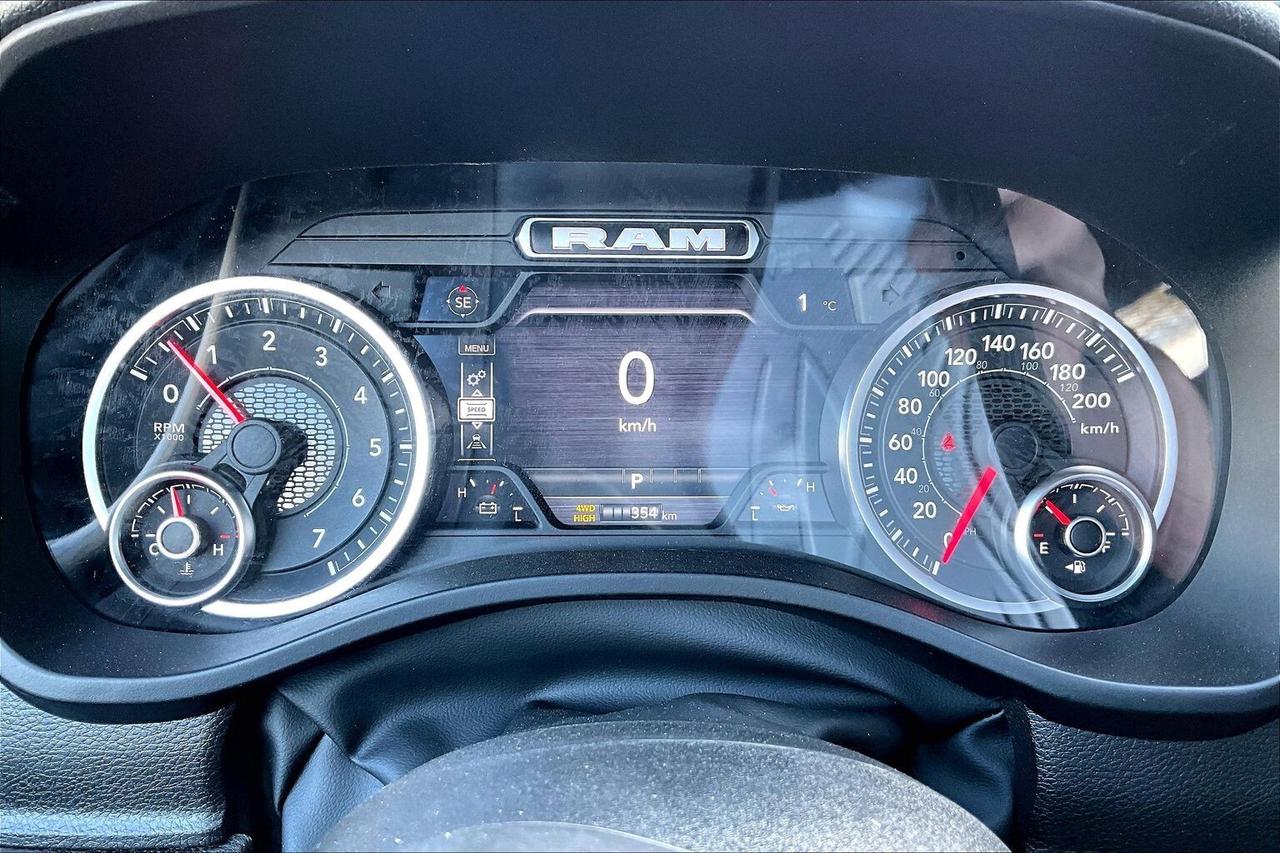 2026 RAM 1500 EXPRESS | Blackout | 3.0L Hurricane | Crew | 4X4 Photo