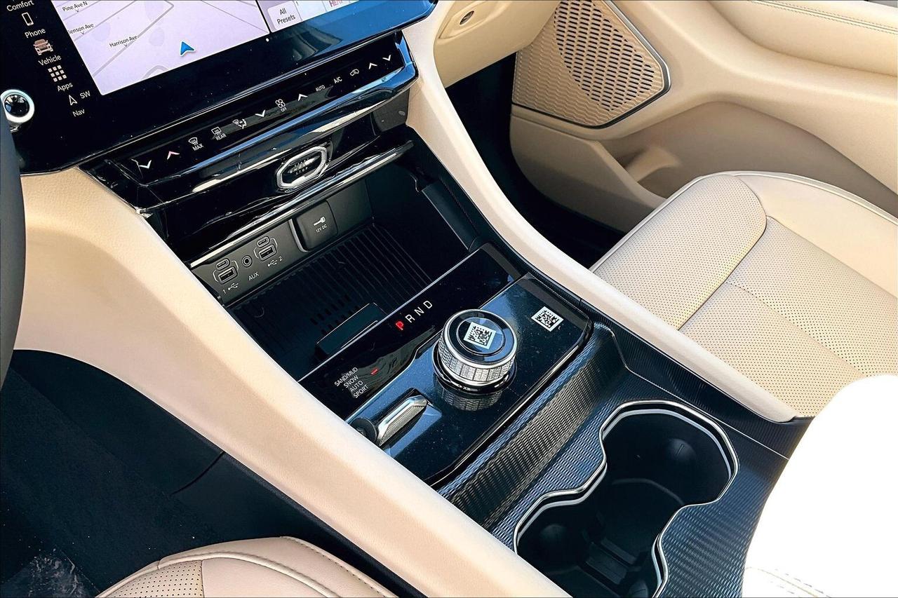2026 Jeep Grand Cherokee LIMITED | Altitude | Pano Roof | Leather | Nav Photo