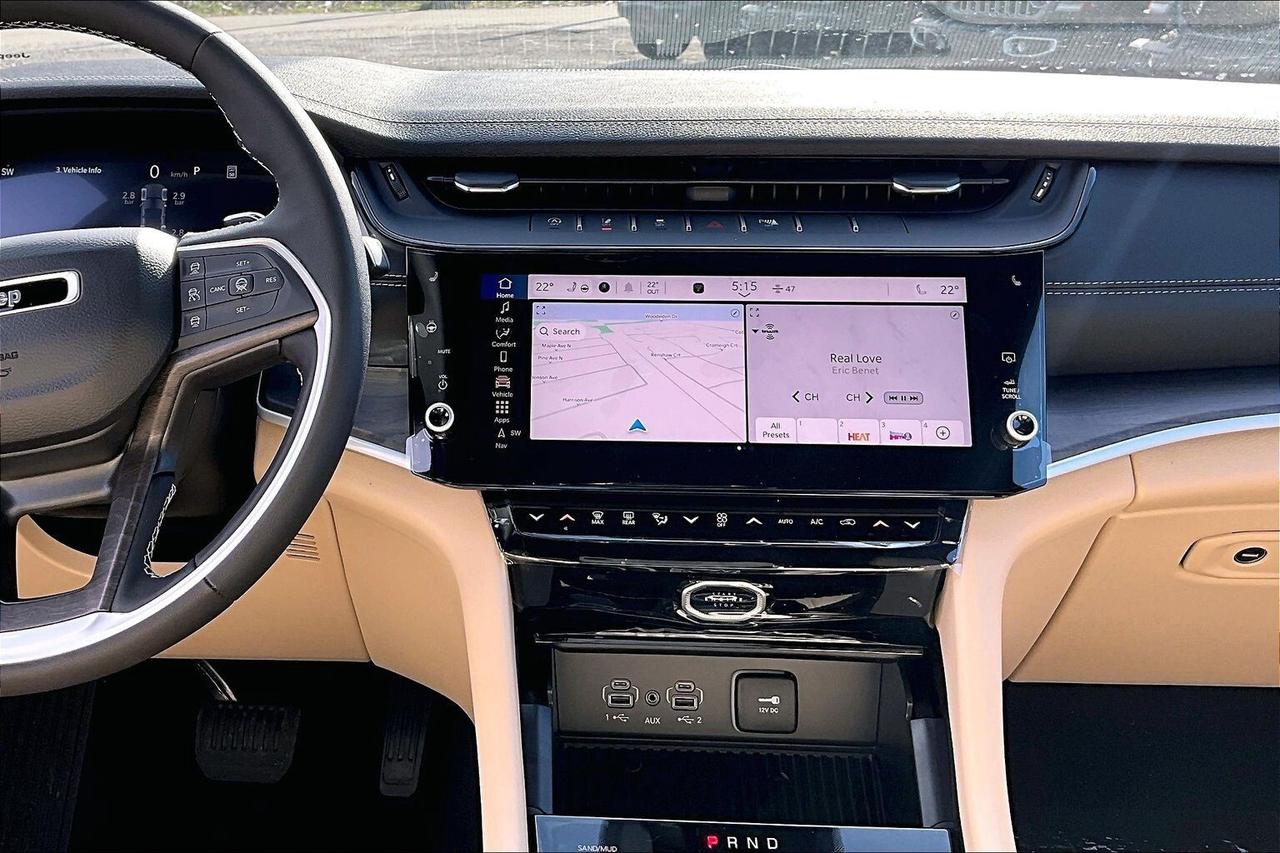 2026 Jeep Grand Cherokee LIMITED | Altitude | Pano Roof | Leather | Nav Photo
